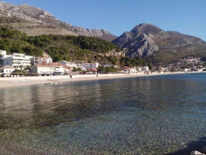 Apartments Holiday Lux Sutomore Luaran gambar