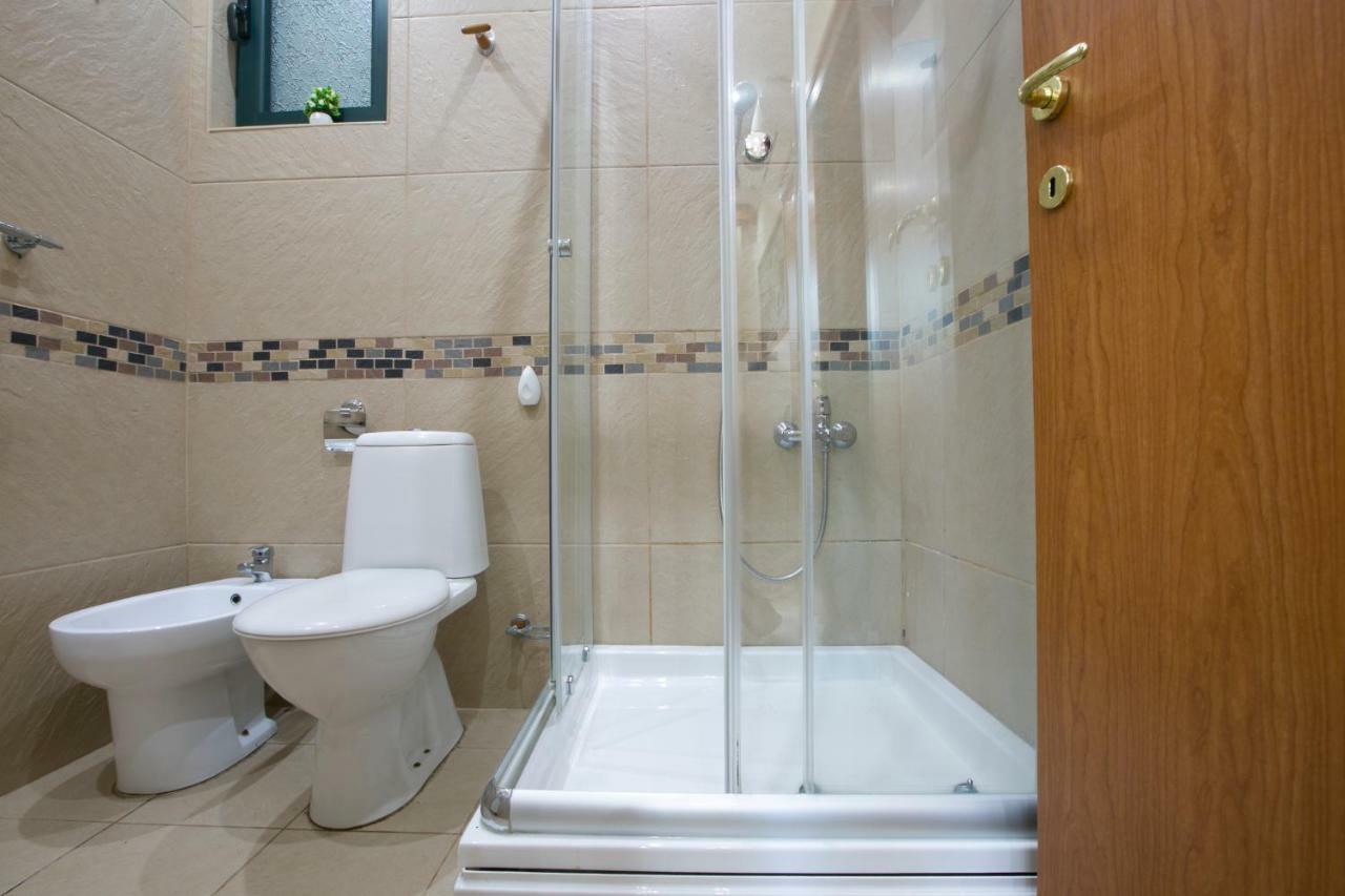 Apartments Holiday Lux Sutomore Luaran gambar