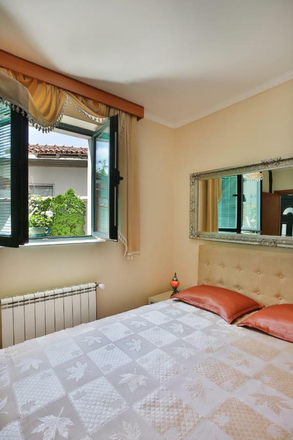 Apartments Holiday Lux Sutomore Luaran gambar