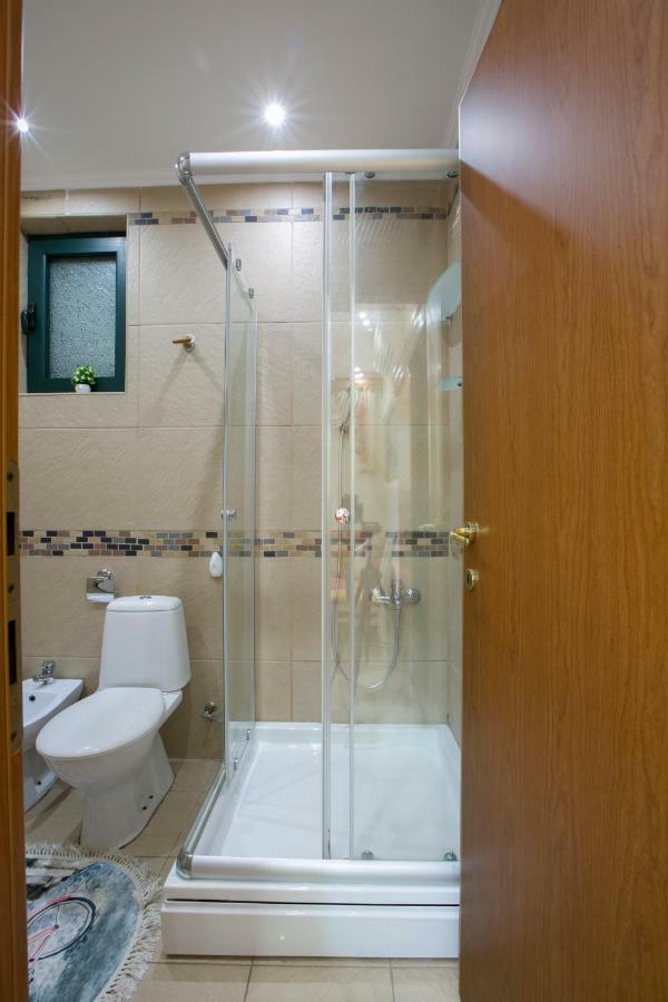 Apartments Holiday Lux Sutomore Luaran gambar