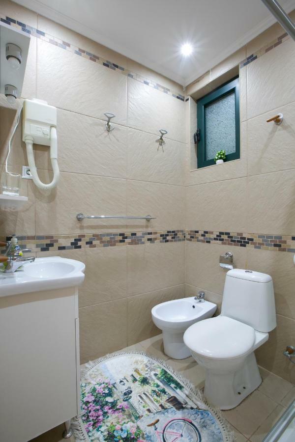 Apartments Holiday Lux Sutomore Luaran gambar