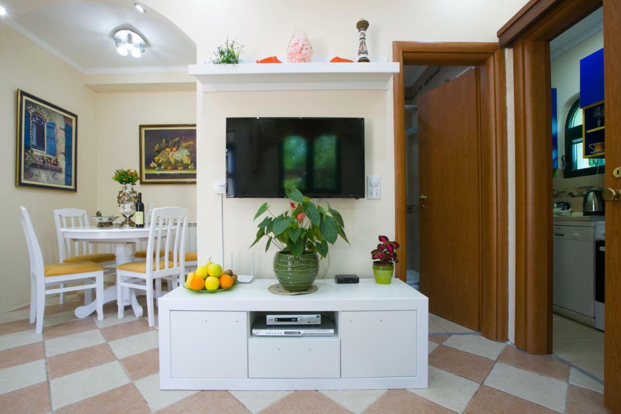 Apartments Holiday Lux Sutomore Luaran gambar